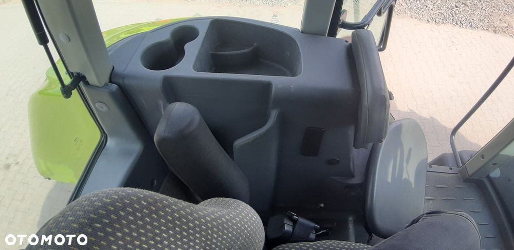 Claas Arion 620 - 22