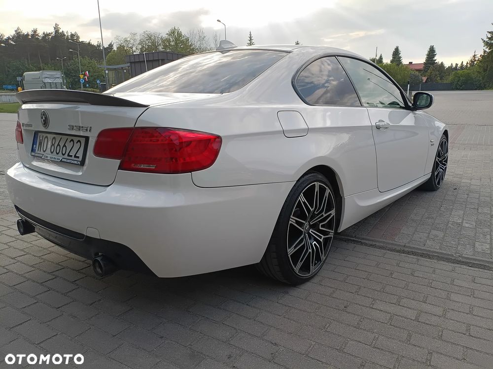 BMW Seria 3 335i xDrive M Sport Edition - 6
