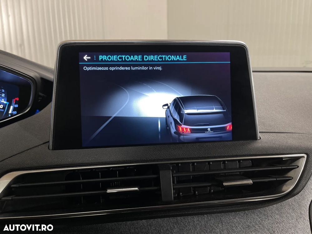 Peugeot 3008 PureTech 130 Stop & Start GPF EAT8 Allure Business-Paket - 23