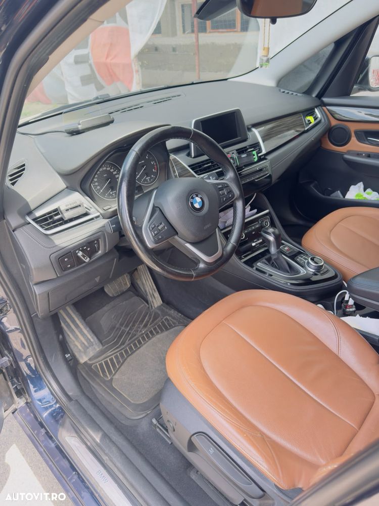 BMW Seria 2 220d xDrive AT Luxury Line - 7