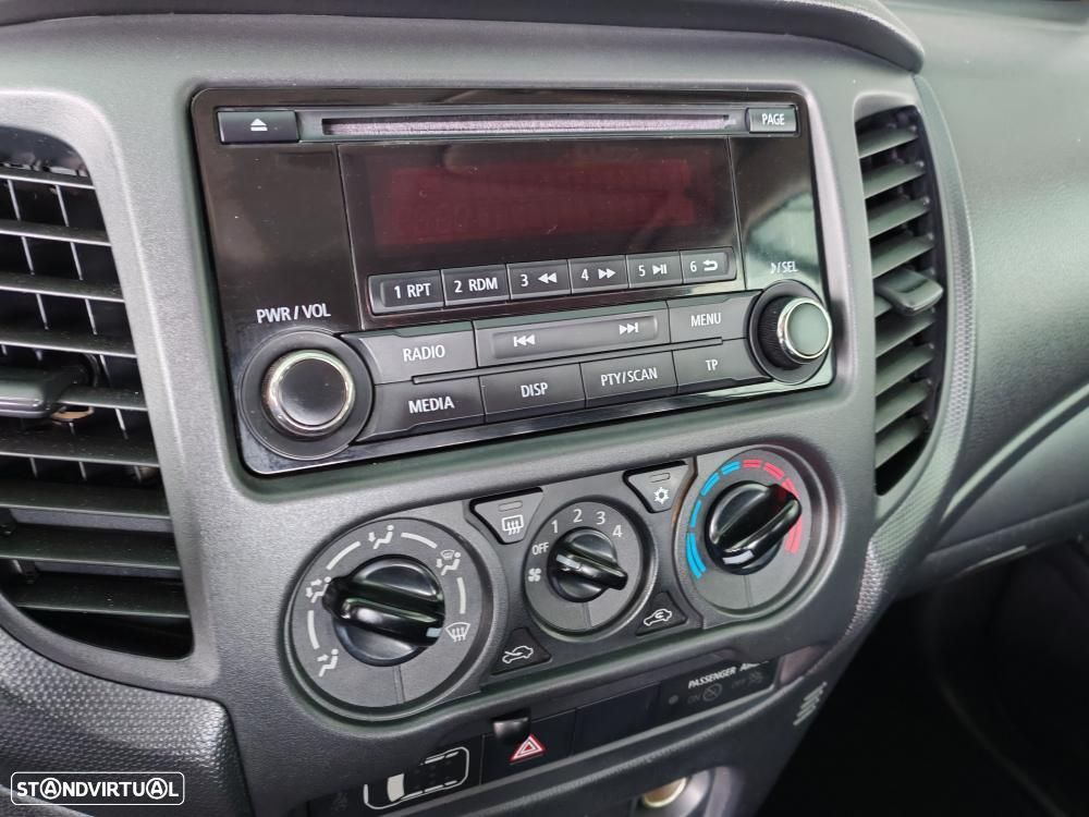 Mitsubishi L200 2.4 DI-D CE 4WD 3L - 14