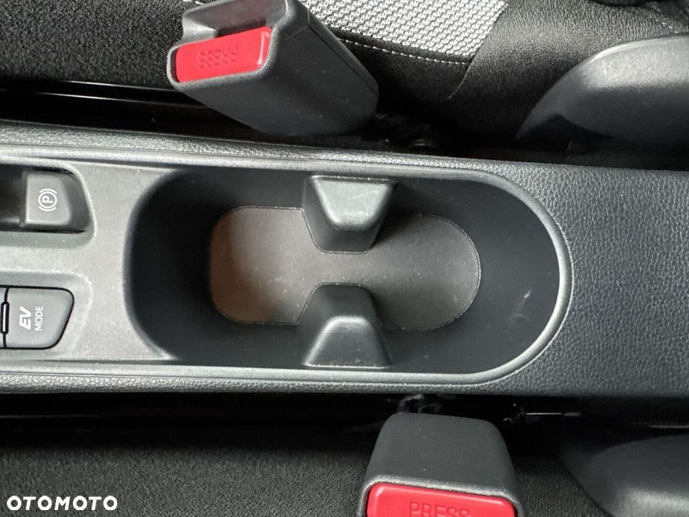 Toyota Aygo X Hybrid 1.5 Style e-CVT - 24