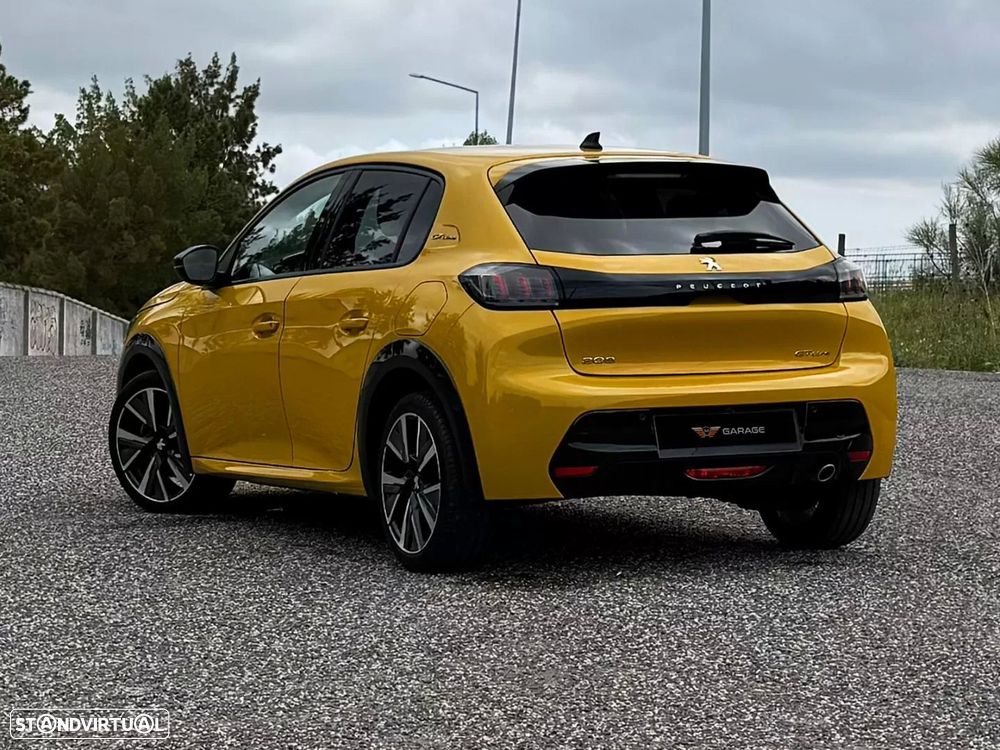 Peugeot 208 1.2 PureTech GT - 4