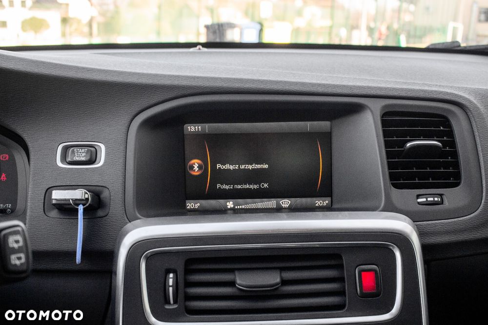 Volvo V60 T3 Momentum - 18