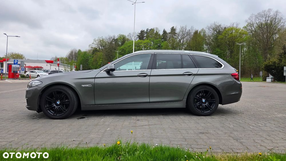 BMW Seria 5 530d Sport-Aut Modern Line - 11