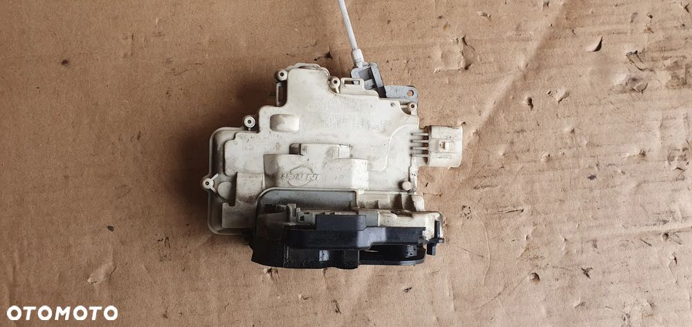 Zamek drzwi prawy przód przedni 7 PIN Audi A3 8P 4F1837016 - 6
