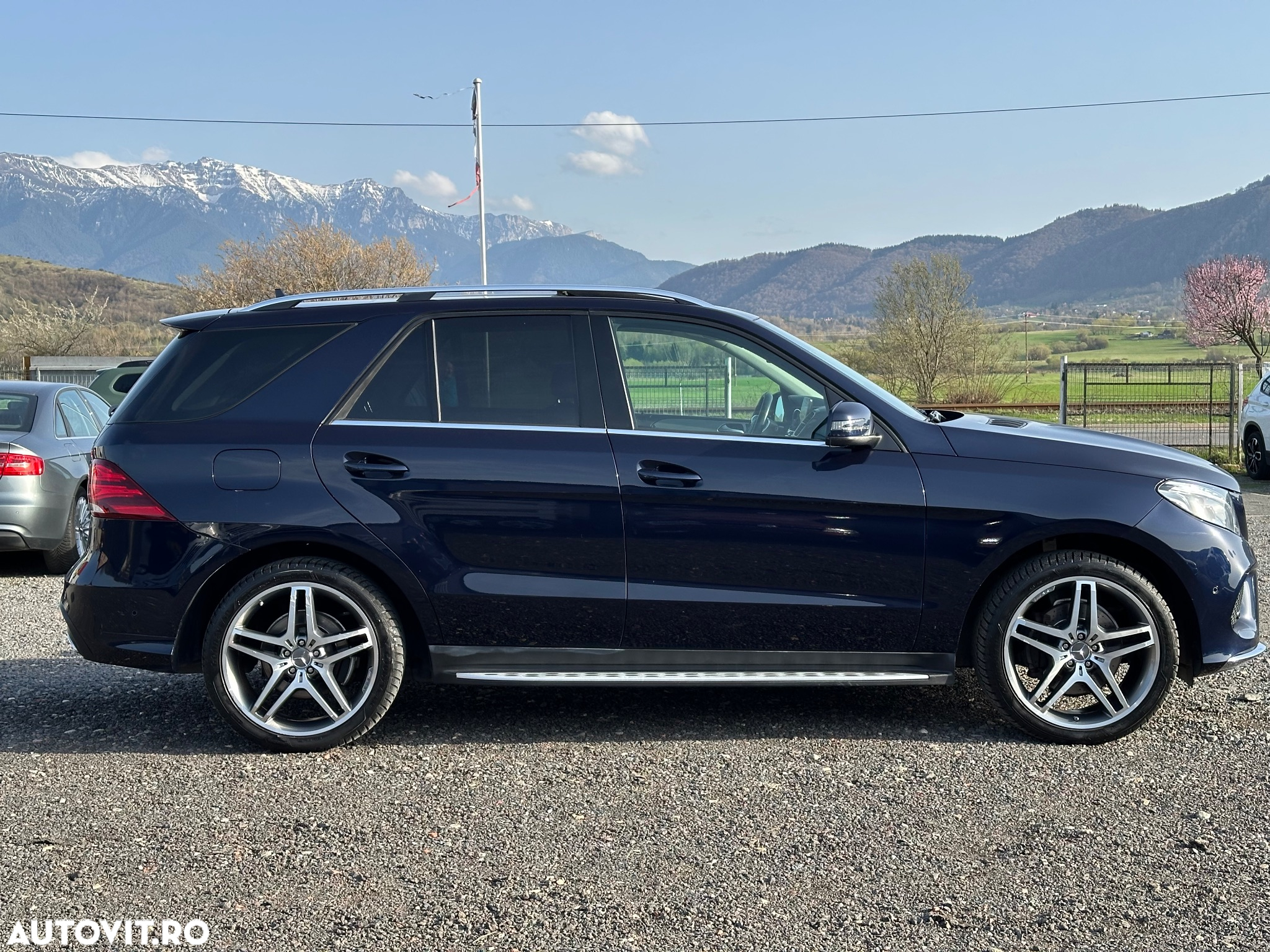 Mercedes-Benz GLE 250 d 4Matic 9G-TRONIC AMG Line - 22
