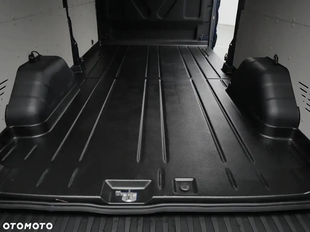 Ford Transit L3H2 130KM Trend - 11