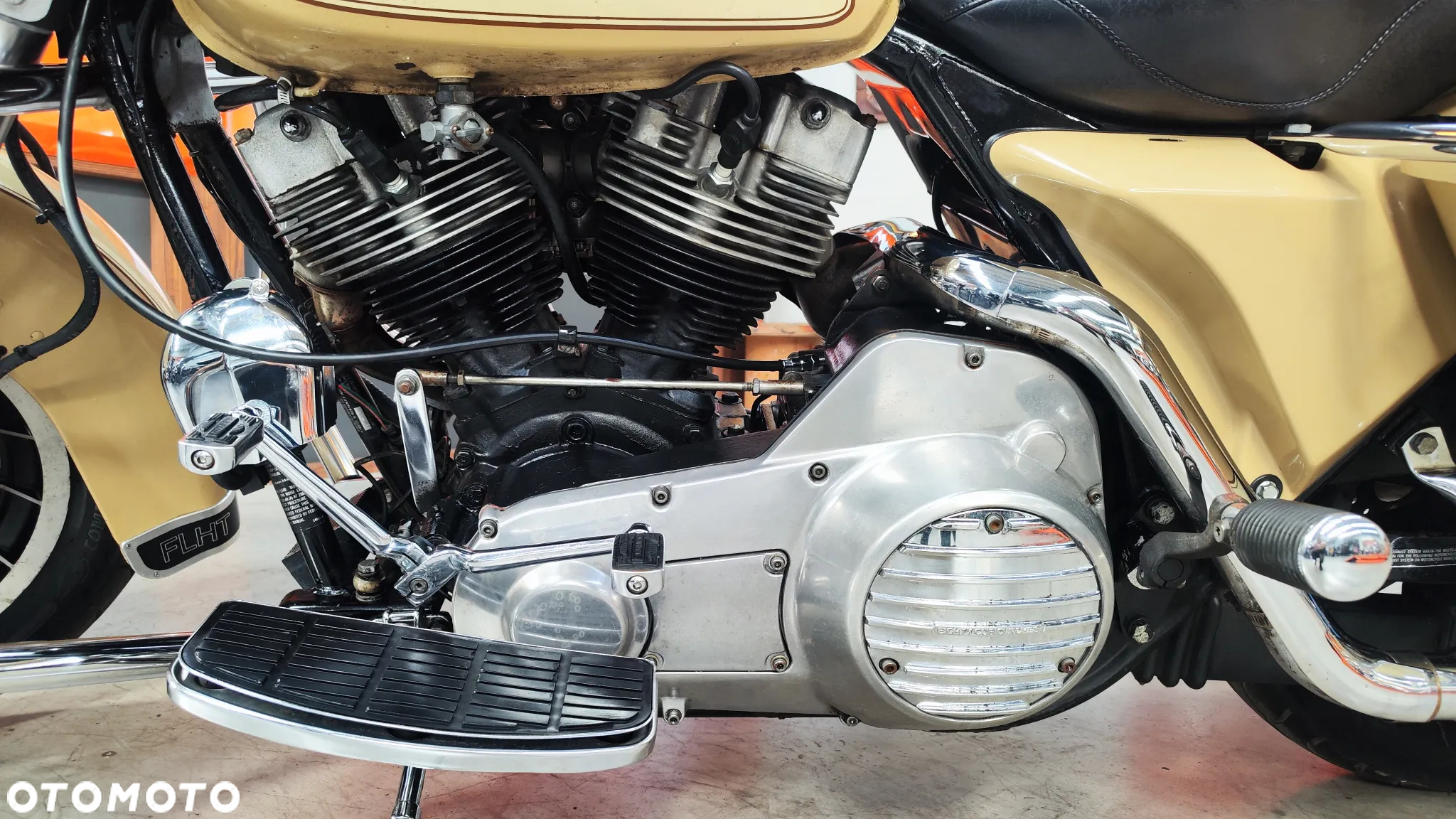 Harley-Davidson FLH Electra Glide - 11