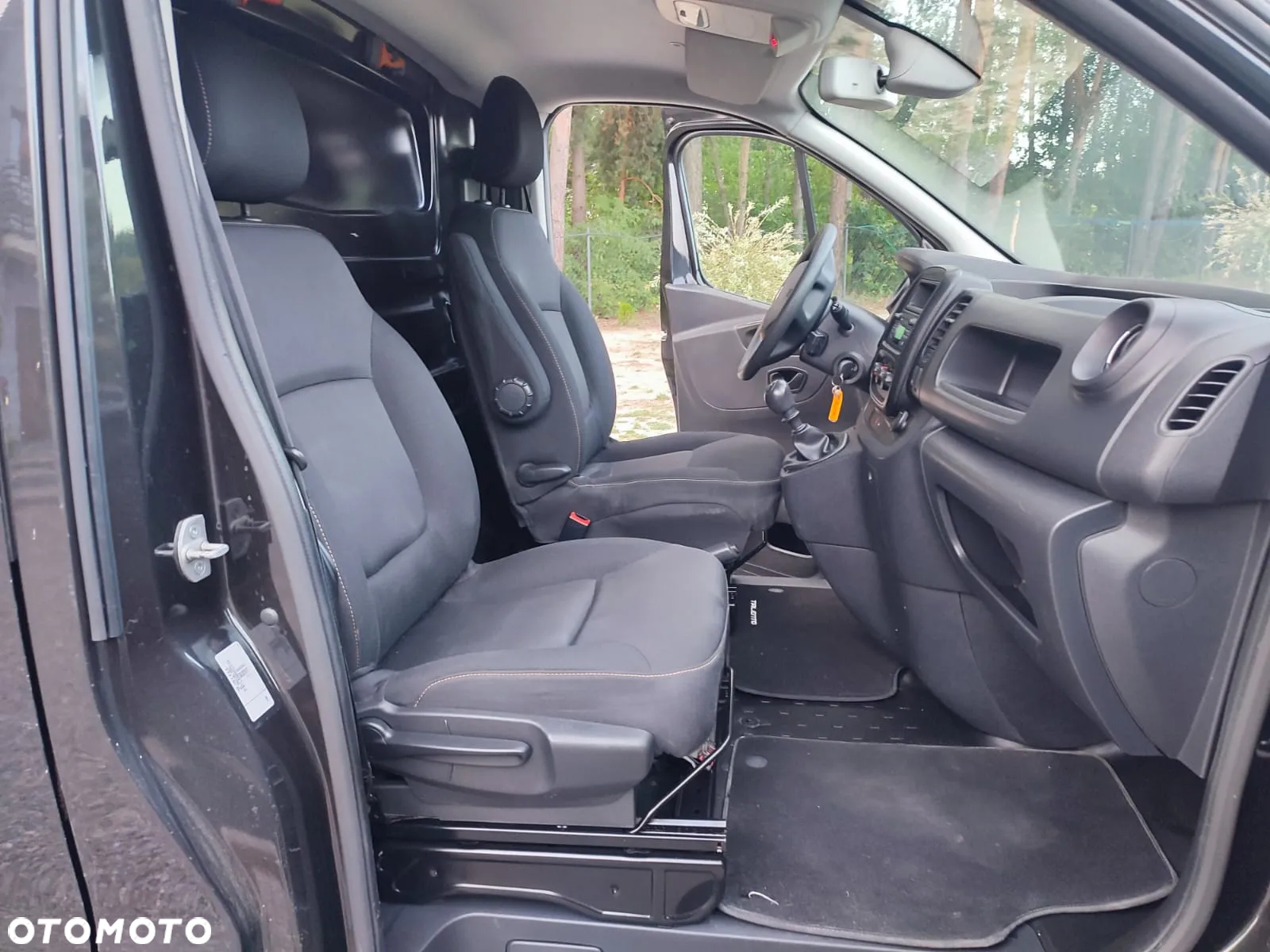 Opel Vivaro - 18