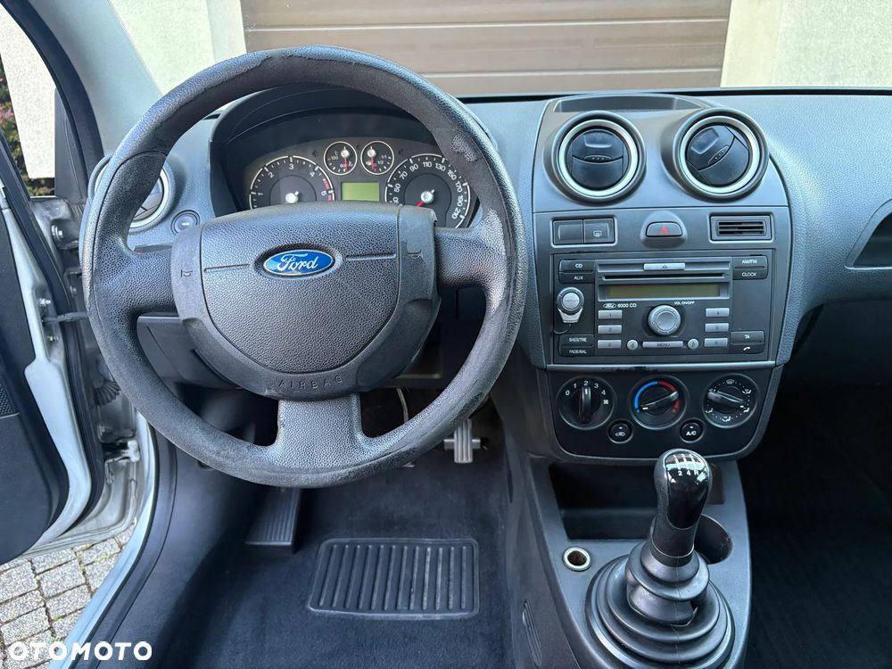 Ford Fiesta 1.4 TDCI - 14