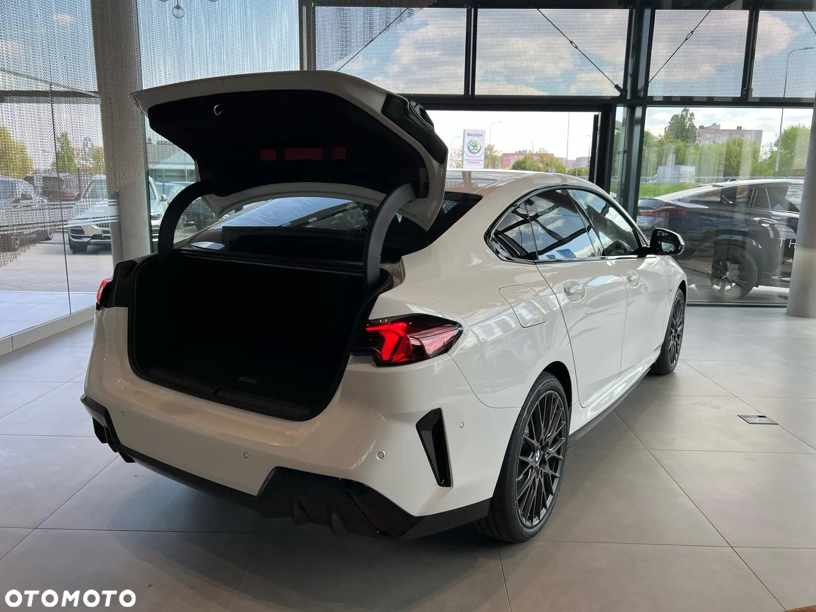 BMW Seria 2 220 mHEV - 26