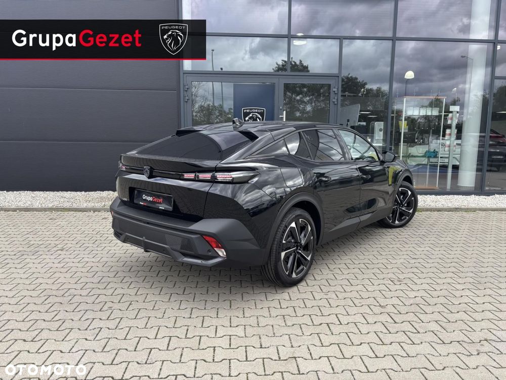 Peugeot 408 - 4