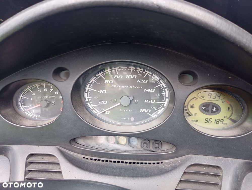 Honda Silver Wing - 6
