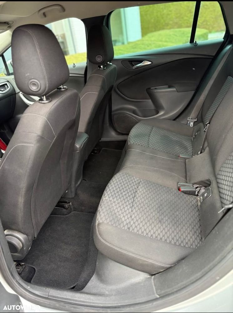 Opel Astra 1.6 D (CDTI) Dynamic - 8