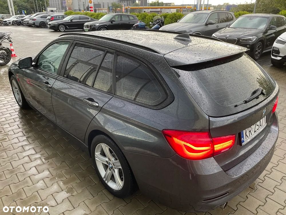 BMW Seria 3 318d Advantage - 7