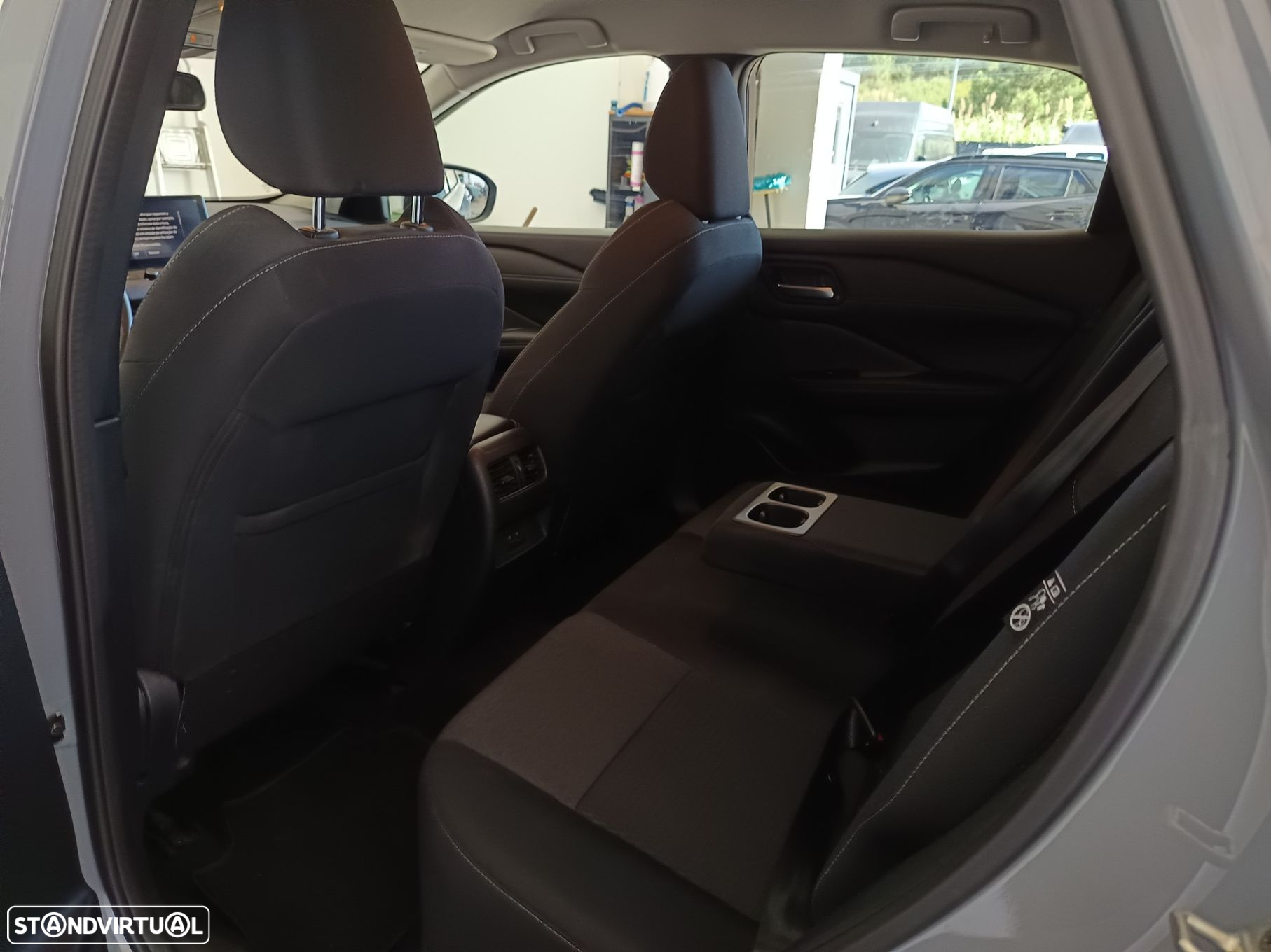 Nissan Qashqai 1.3 DIG-T N-Connecta - 38