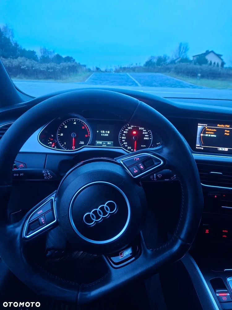 Audi A4 Avant 2.0 TDI DPF quattro S tronic S line Sportpaket - 24