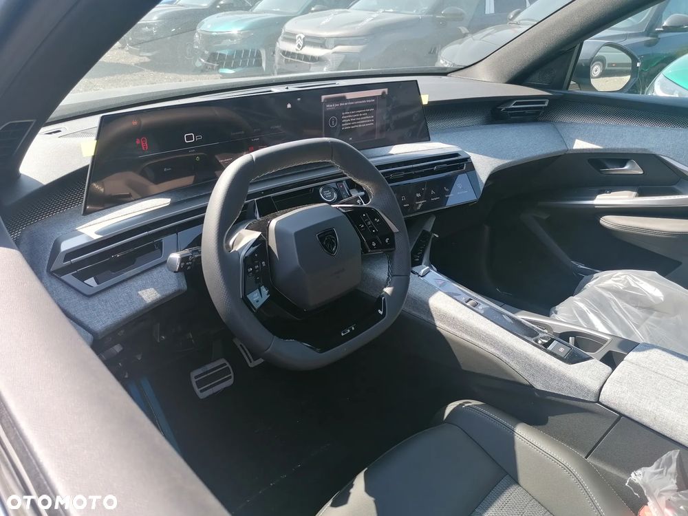 Peugeot 3008 1.2 PureTech mHEV GT E-DCS6 - 8