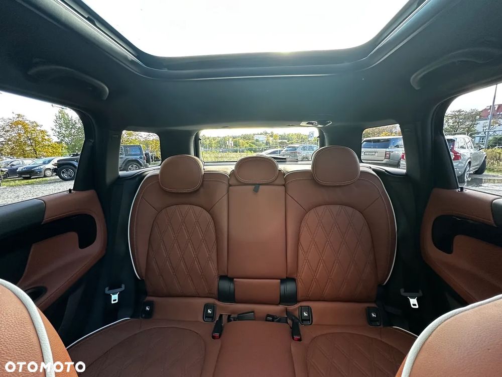 MINI John Cooper Works ALL4 sport - 6
