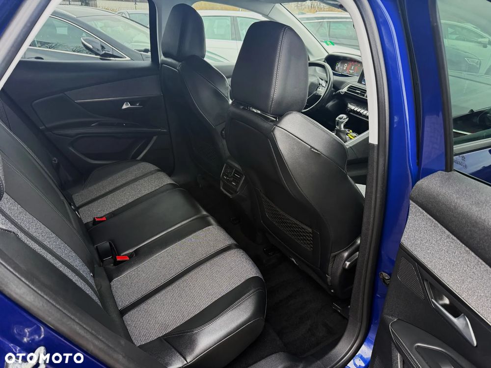 Peugeot 3008 PureTech 130 Stop & Start Allure - 12