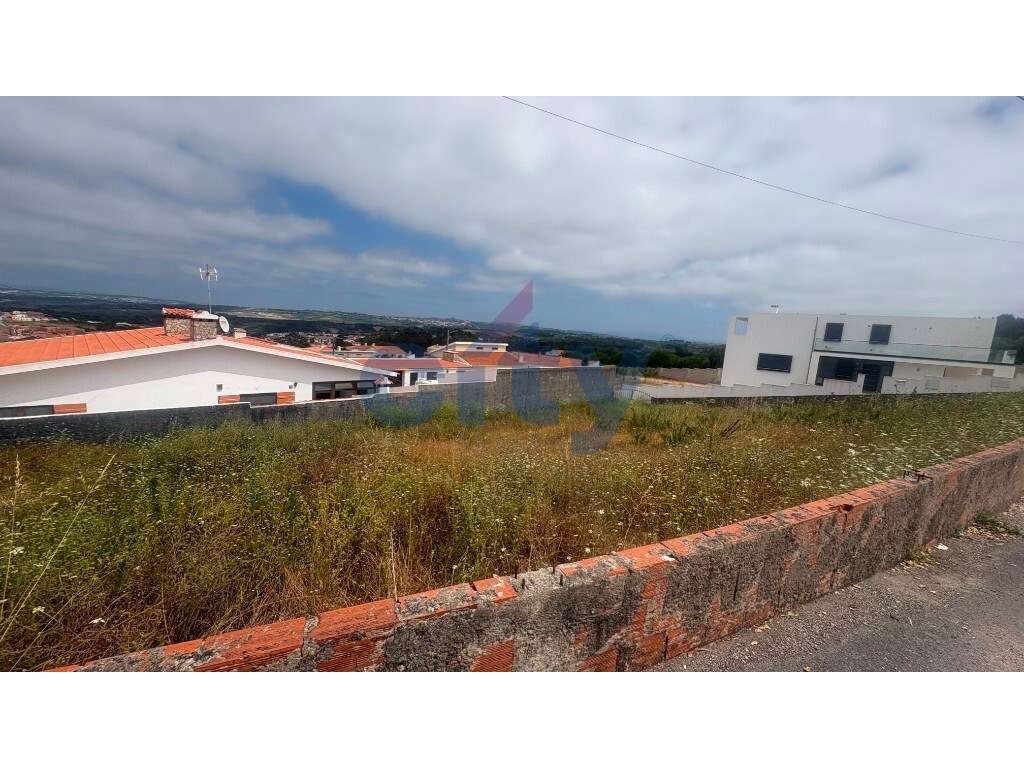TERRENO URBANO COM PROJETO APROVADO PRÓXIMO LAGOA DE ÓBIDOS. - Grande imagem: 4/17