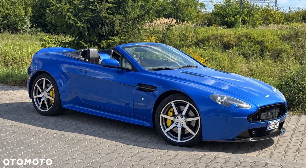 Aston Martin V8 Vantage - 2