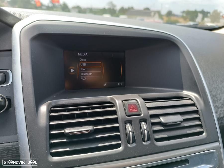 Volvo XC 60 2.0 D3 Drive - 12