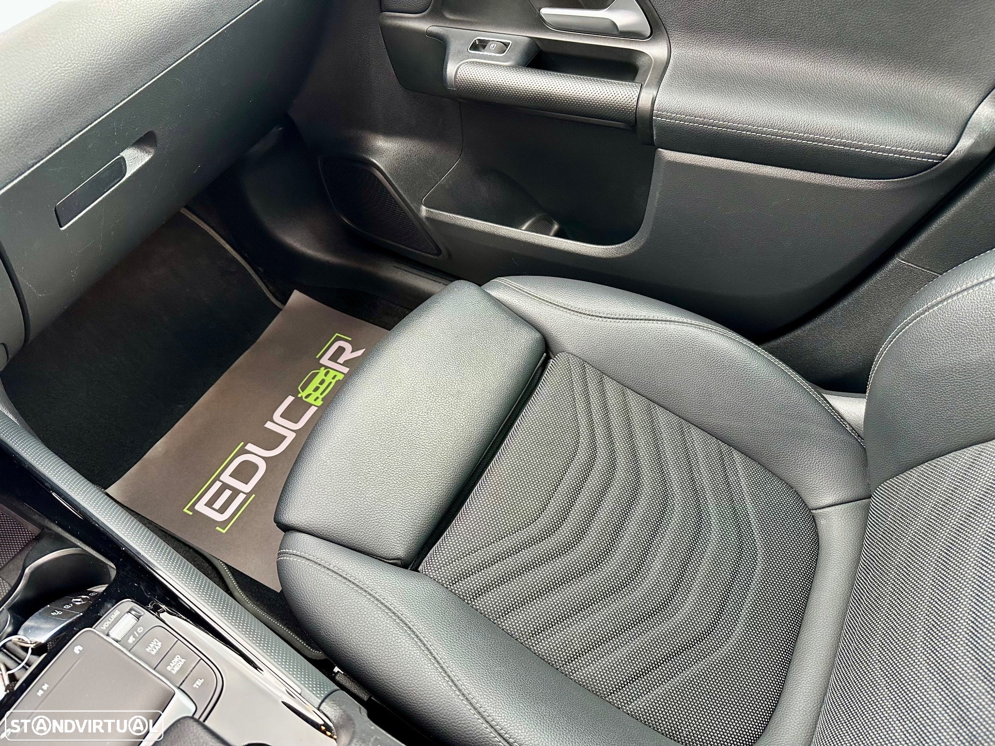 Mercedes-Benz B 180 d 7G-DCT Style - 30