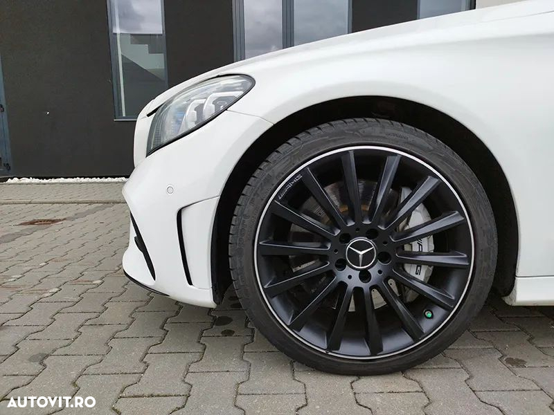 Mercedes-Benz C - 39
