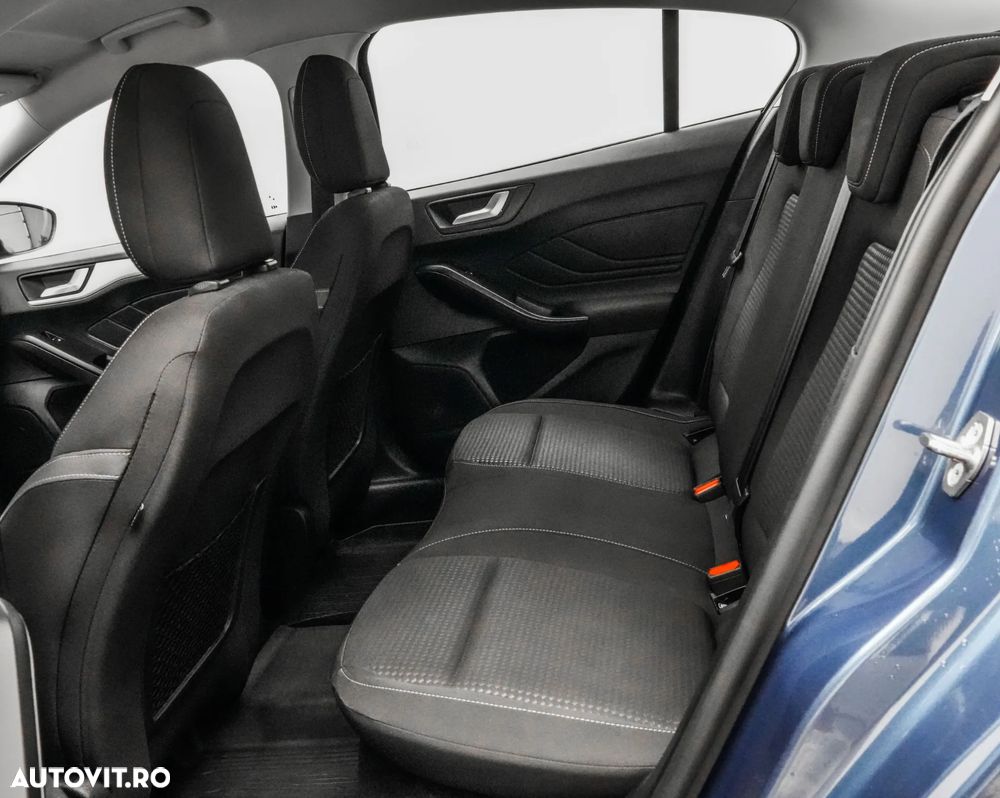 Ford Focus 1.0 EcoBoost Titanium Business - 16