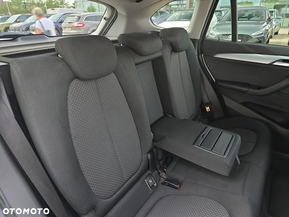 BMW X1 sDrive16d Advantage - 13