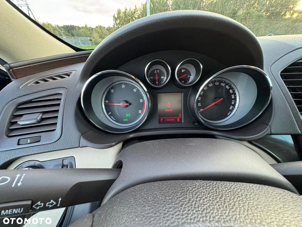 Opel Insignia - 20