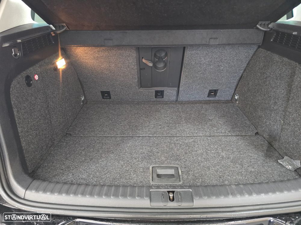 VW Tiguan 2.0 TDi Sport BlueMotion - 10