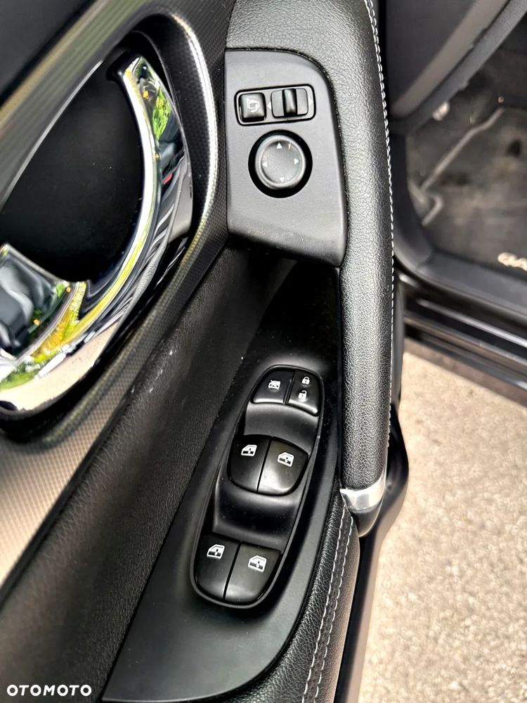 Nissan Qashqai 1.6 DCi Tekna EU6 - 19