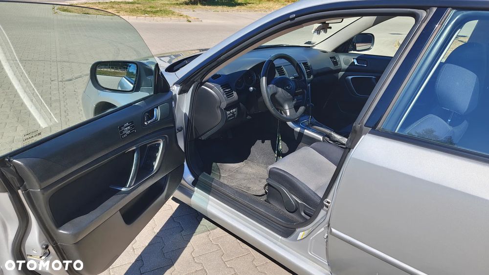 Subaru Legacy 2.0i AT - 7