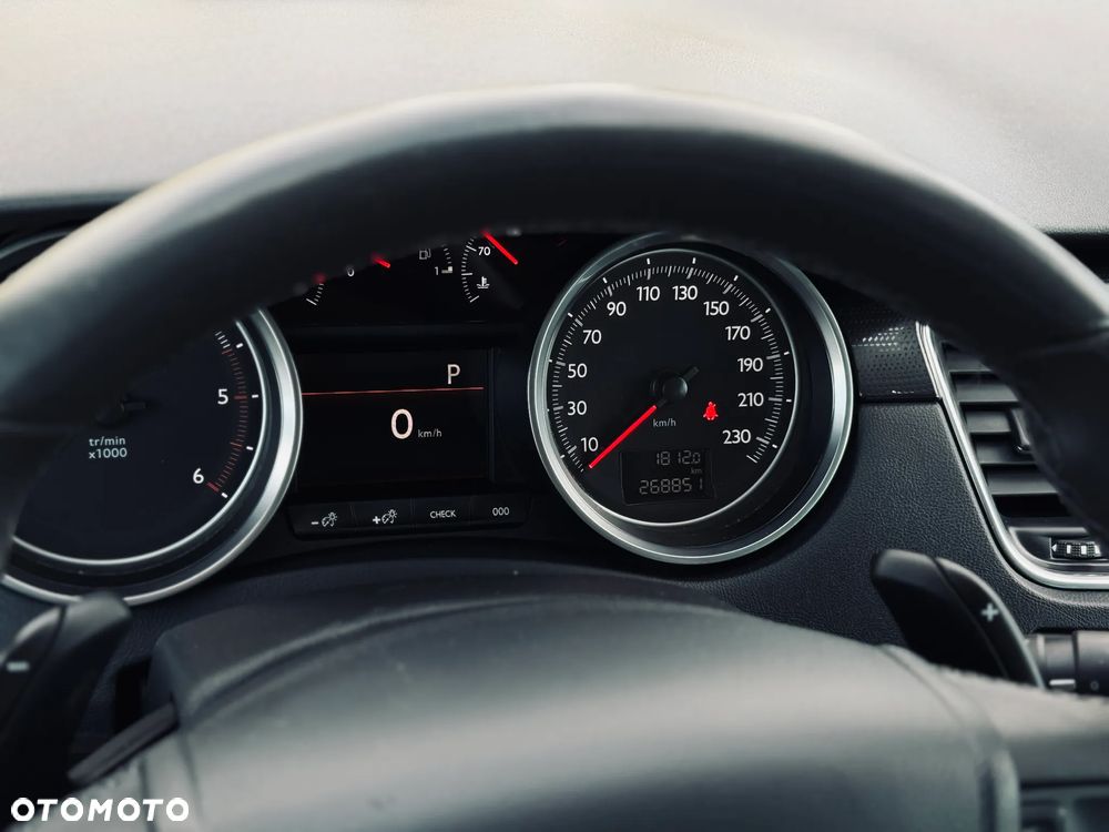 Peugeot 508 BlueHDi 180 EAT6 Stop&Start Allure - 36