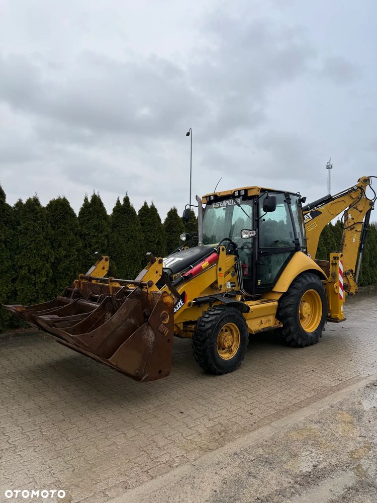Caterpillar 432E - 1