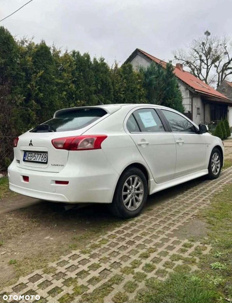 Mitsubishi Lancer 1.6 Intense - 3