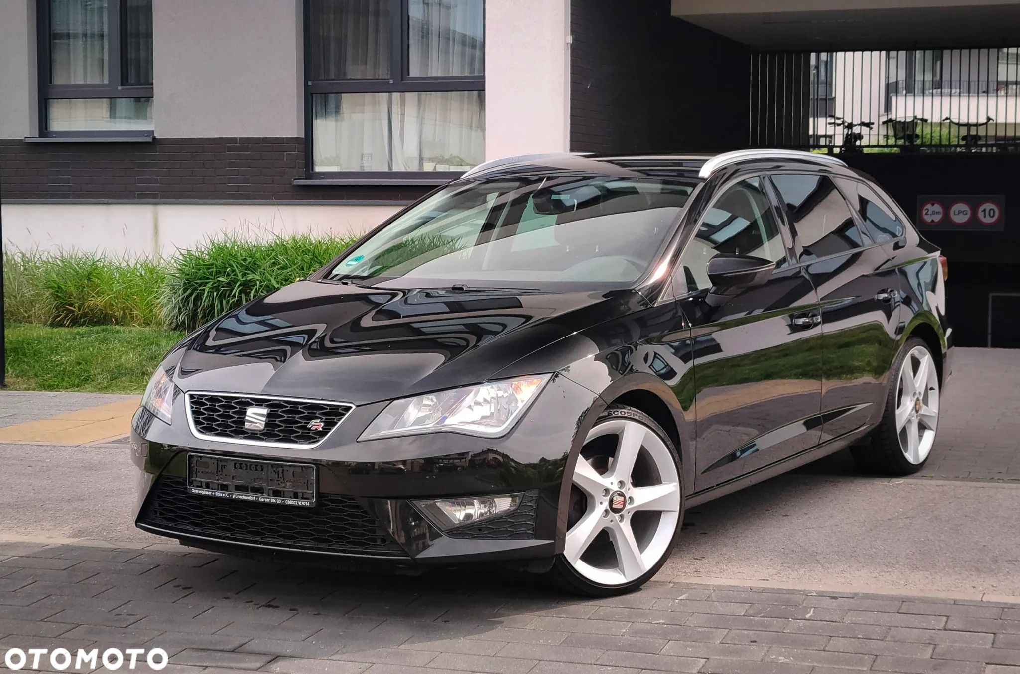 Seat Leon 2.0 TDI DPF FR - 1