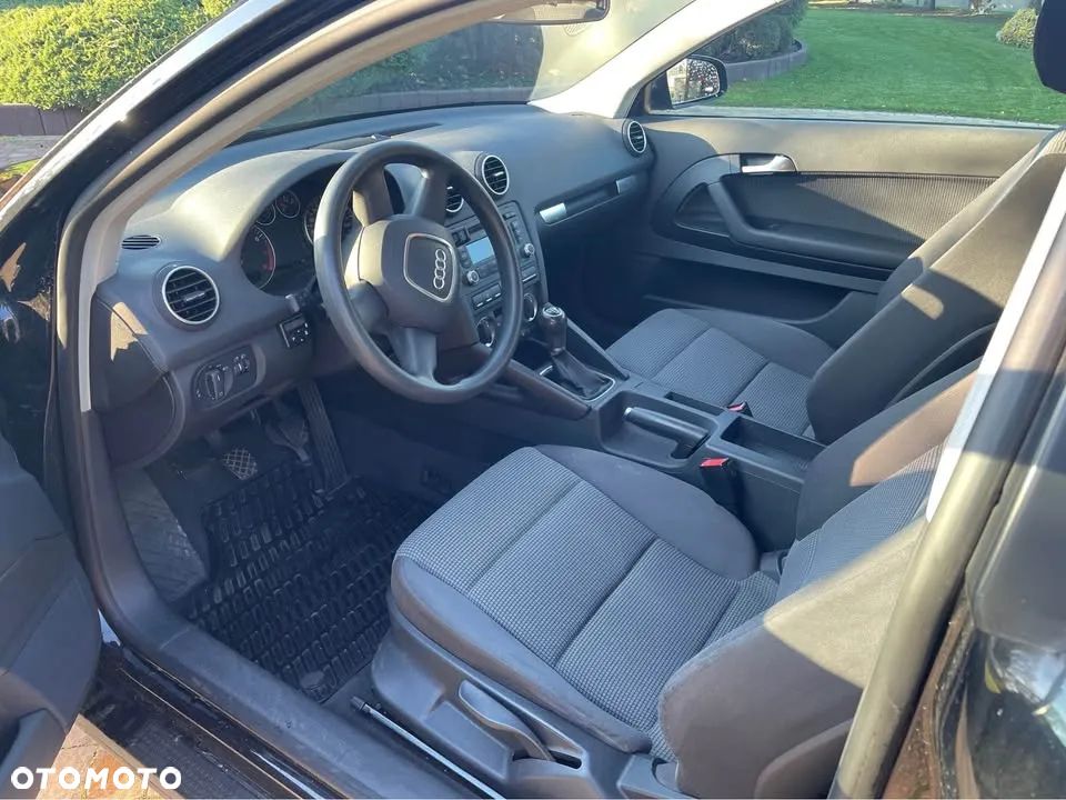 Audi A3 3-drzwiowe 1.6 Attraction - 7