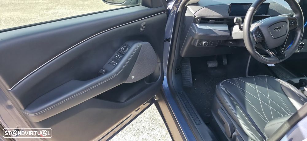 Ford Mustang Mach-E Standard - 7