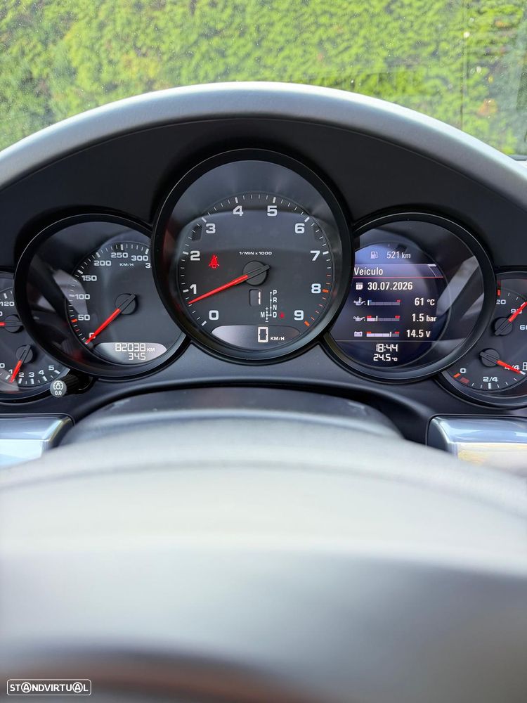Porsche 911 Série F - 13
