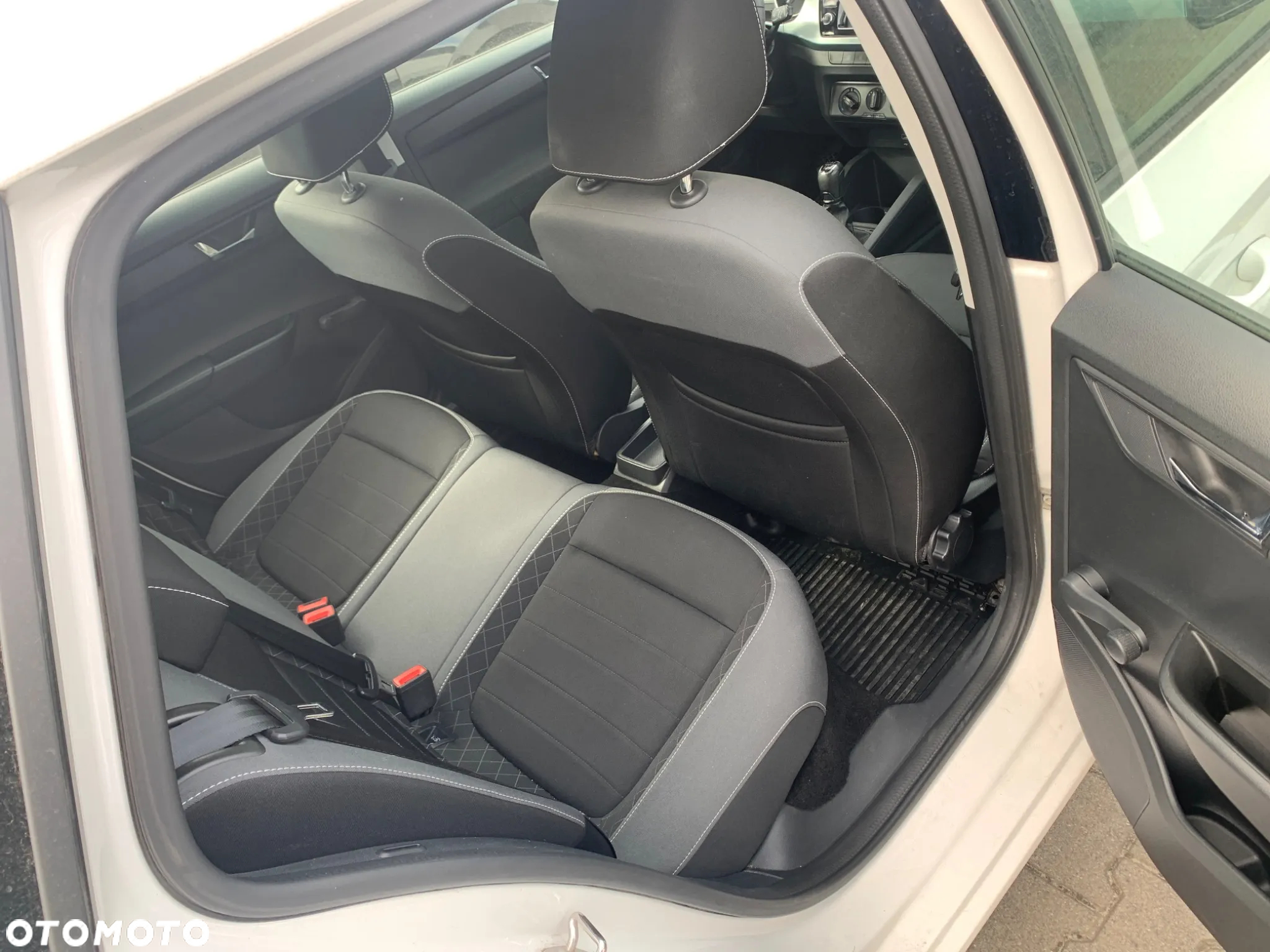 Skoda Fabia 1.0 TSI Ambition - 6