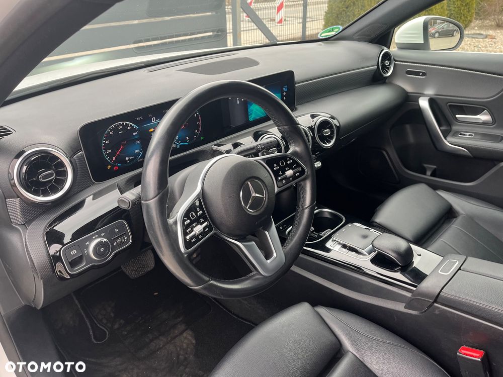 Mercedes-Benz Klasa A 220 7G-DCT Progressive - 23