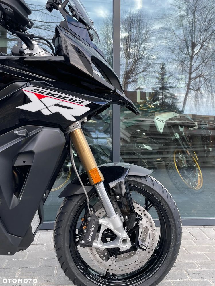 BMW S - 4