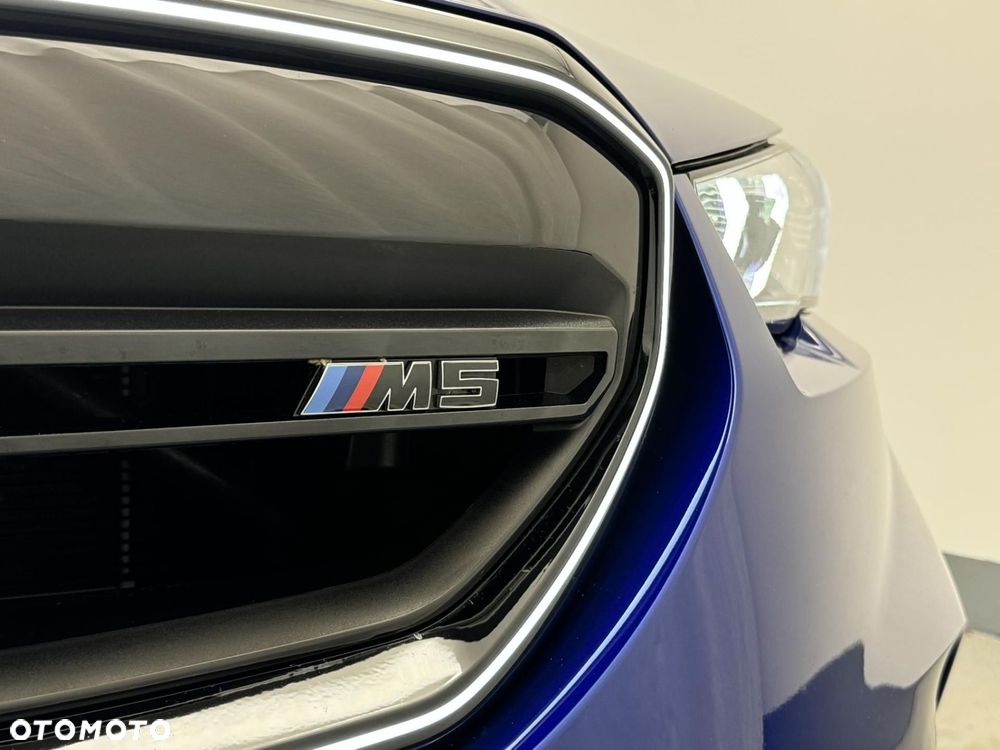 BMW M5 PHEV - 9