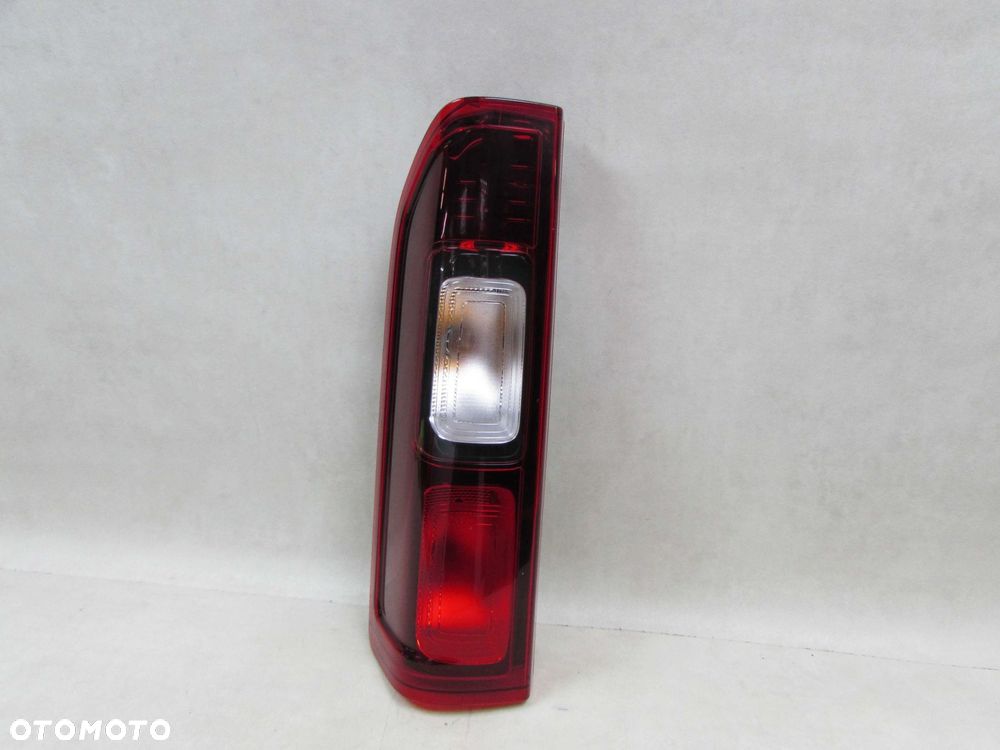RENAULT TRAFIC III VIVARO II TALENTO 14-21 LAMPA TYL LEWA EUROPA 265556737 - 3