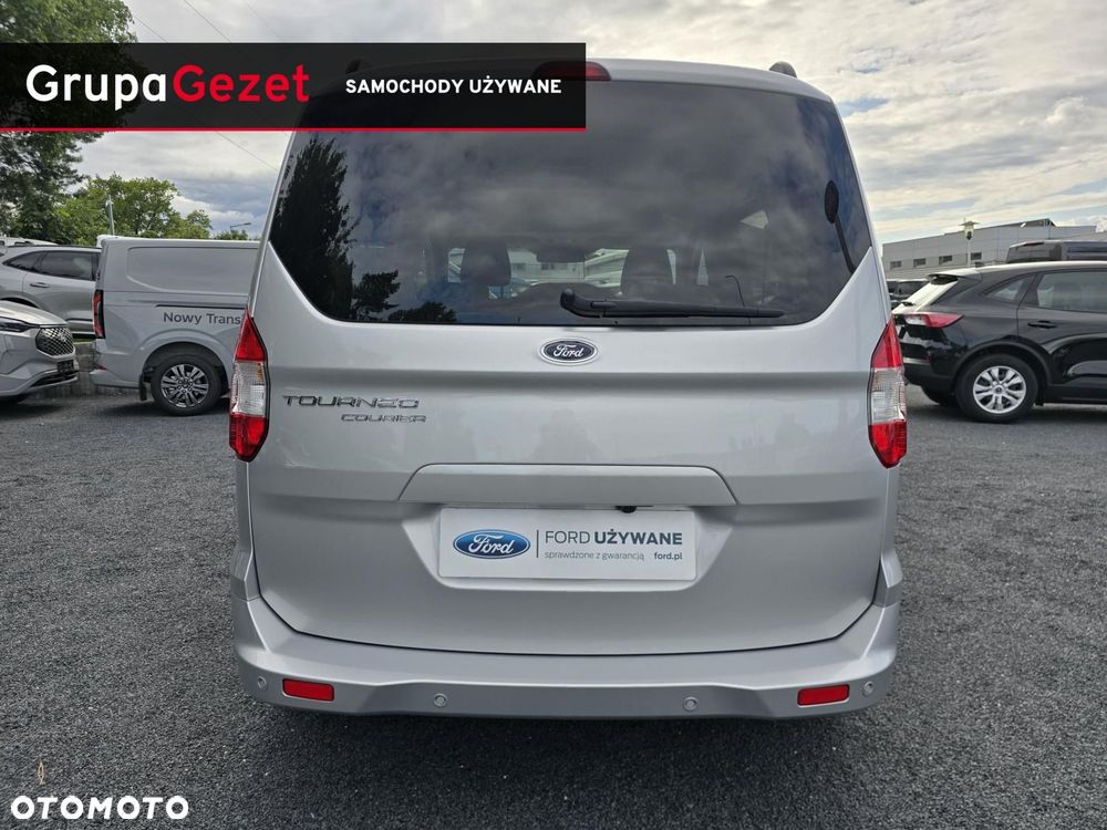 Ford Tourneo Courier - 5