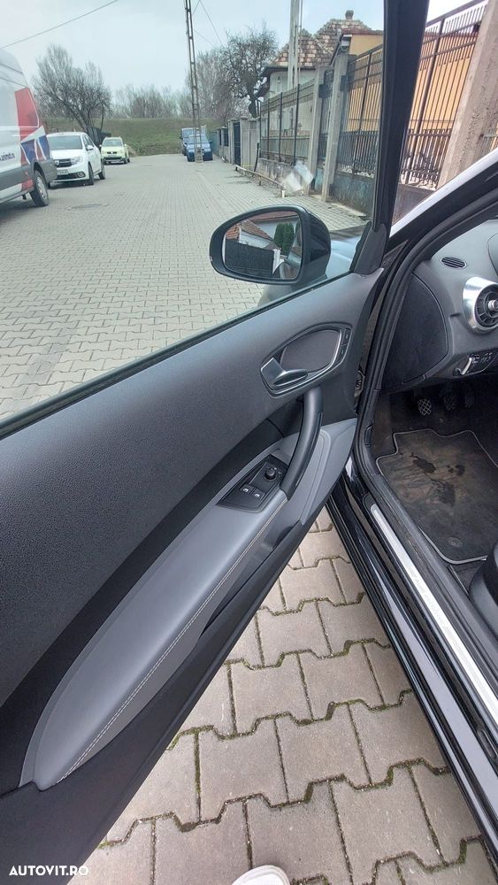 Audi A1 1.6 TDI Attraction - 4